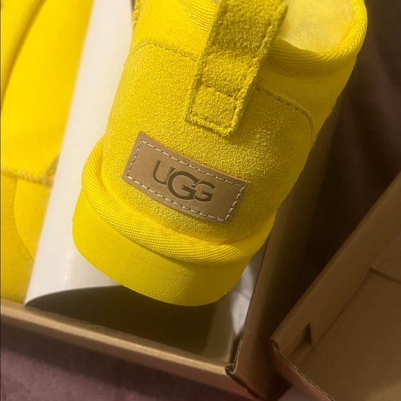 UGG Classic Ultra Mini in Canary Yellow - Picture 4 of 9